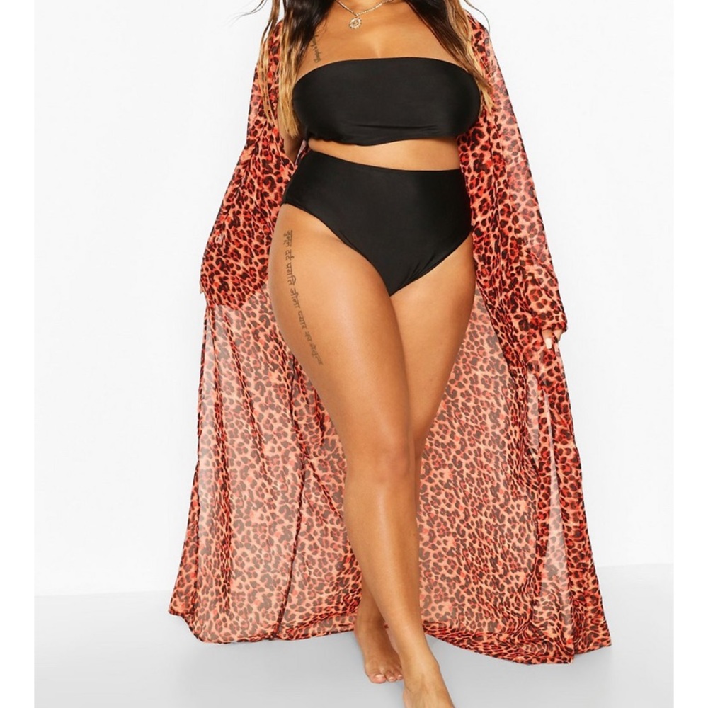 BNWT Kimono